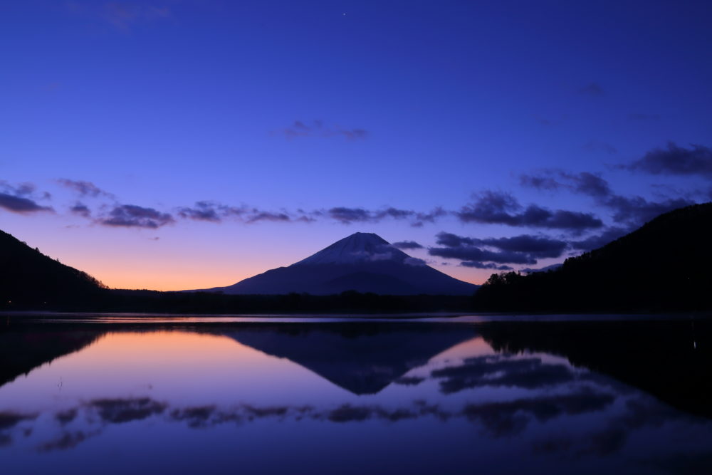 富士五湖の日の出スポット精進湖のアクセス、撮影時の注意点などを紹介(2018.12.16)